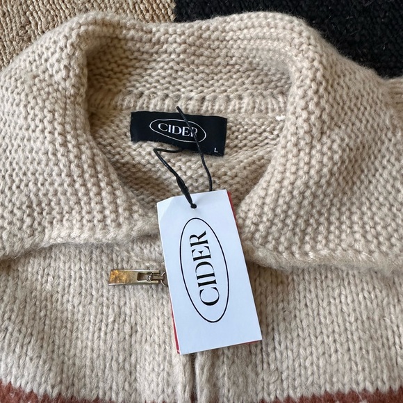 Shop Cider Ski Sweater - Picture 5 of 9